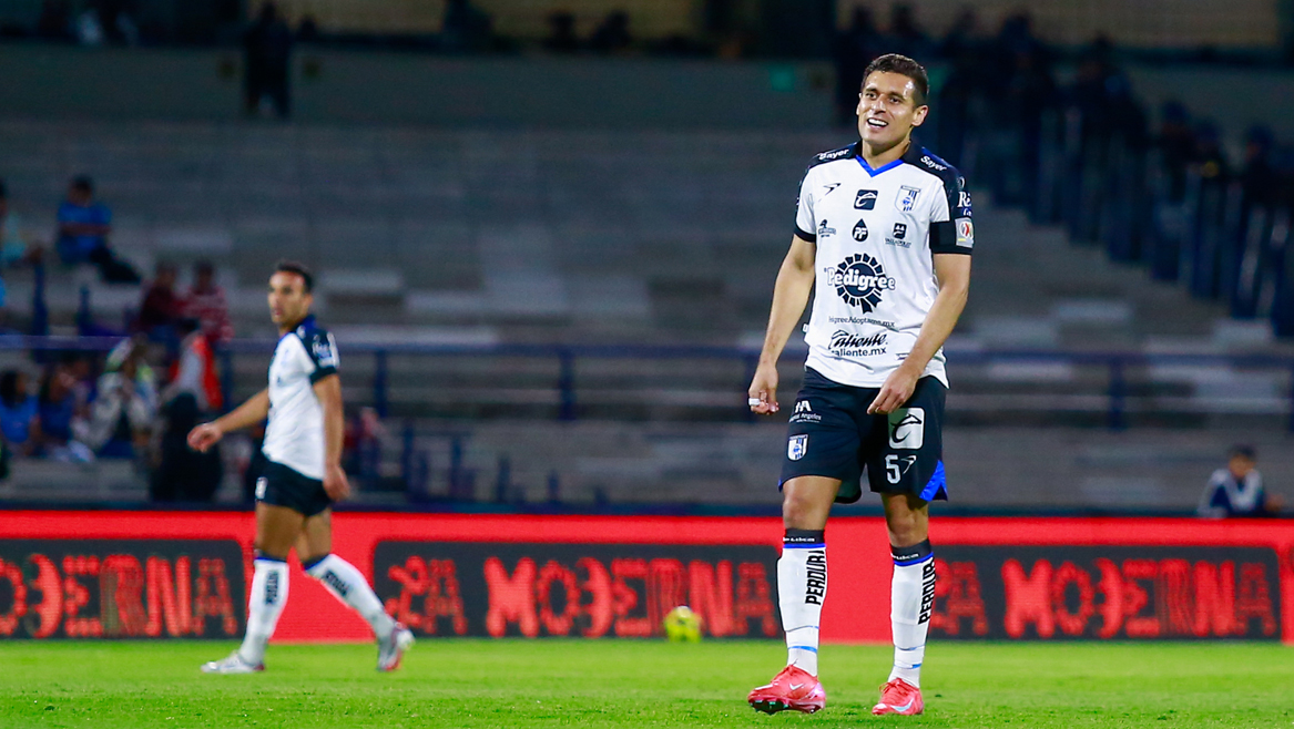 Querétaro se impone a Atl. de San Luis en un emocionante cierre con doblete de Galvão