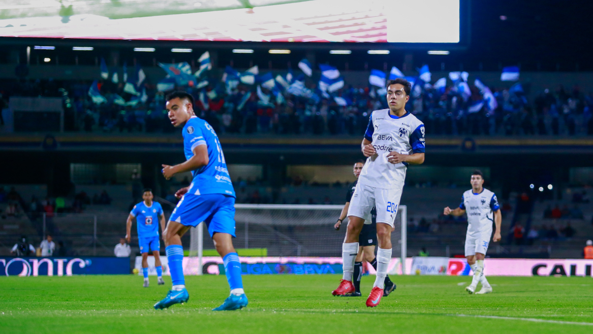 CF Monterrey triunfa sobre Necaxa em casa