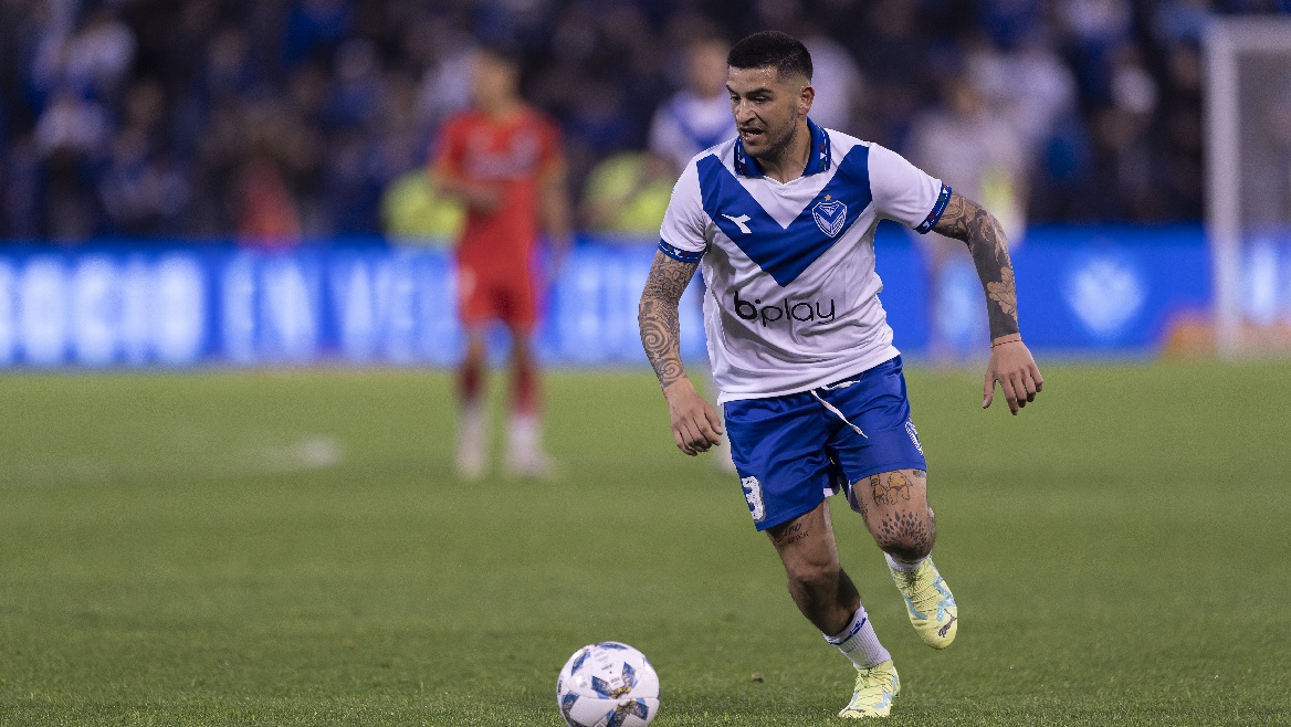 Vélez Reverses the Score to Defeat Atlético Tucumán 3-1