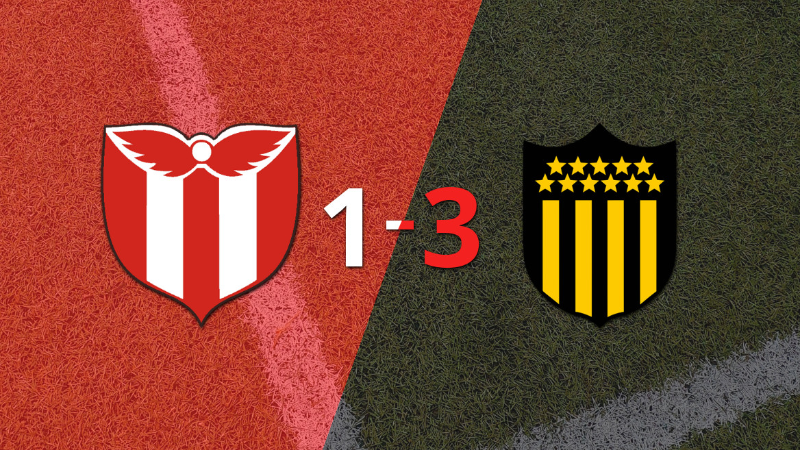 Peñarol se impone con autoridad sobre River Plate y se lleva la victoria en un emocionante encuentro