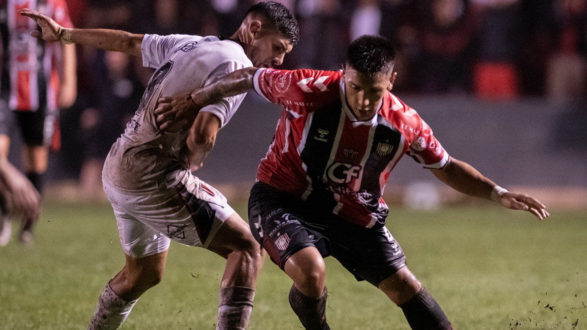 Sin goles, Def. de Belgrano y Estudiantes (RC) igualaron el partido