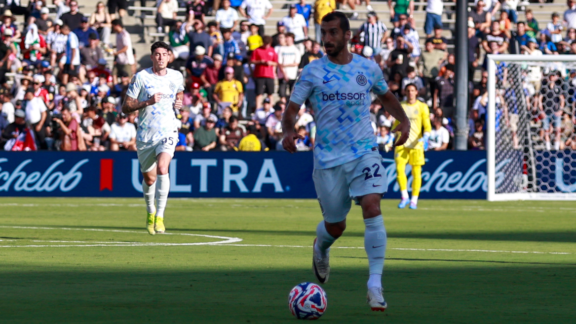 Com um belo desempenho de Lautaro Martínez, Inter vence Pisa por 2 a 0