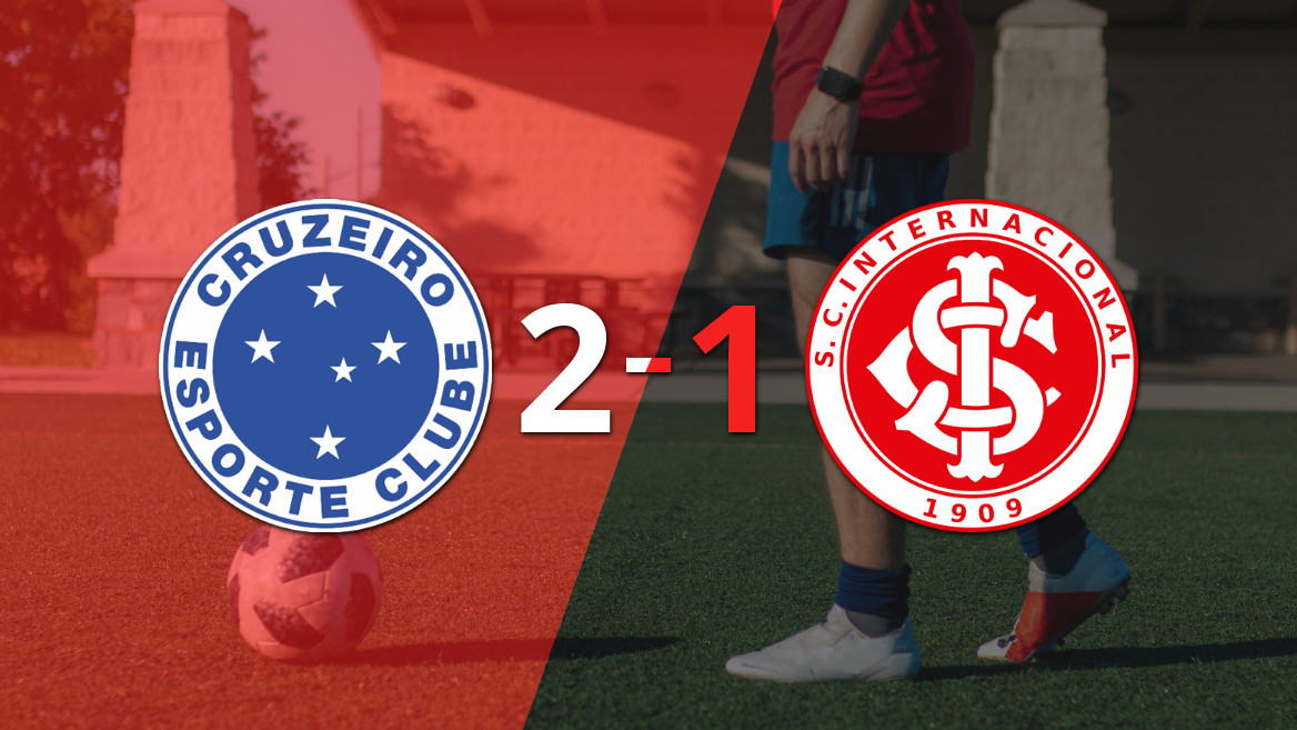Cruzeiro triumphs over Internacional with a 2-1 victory