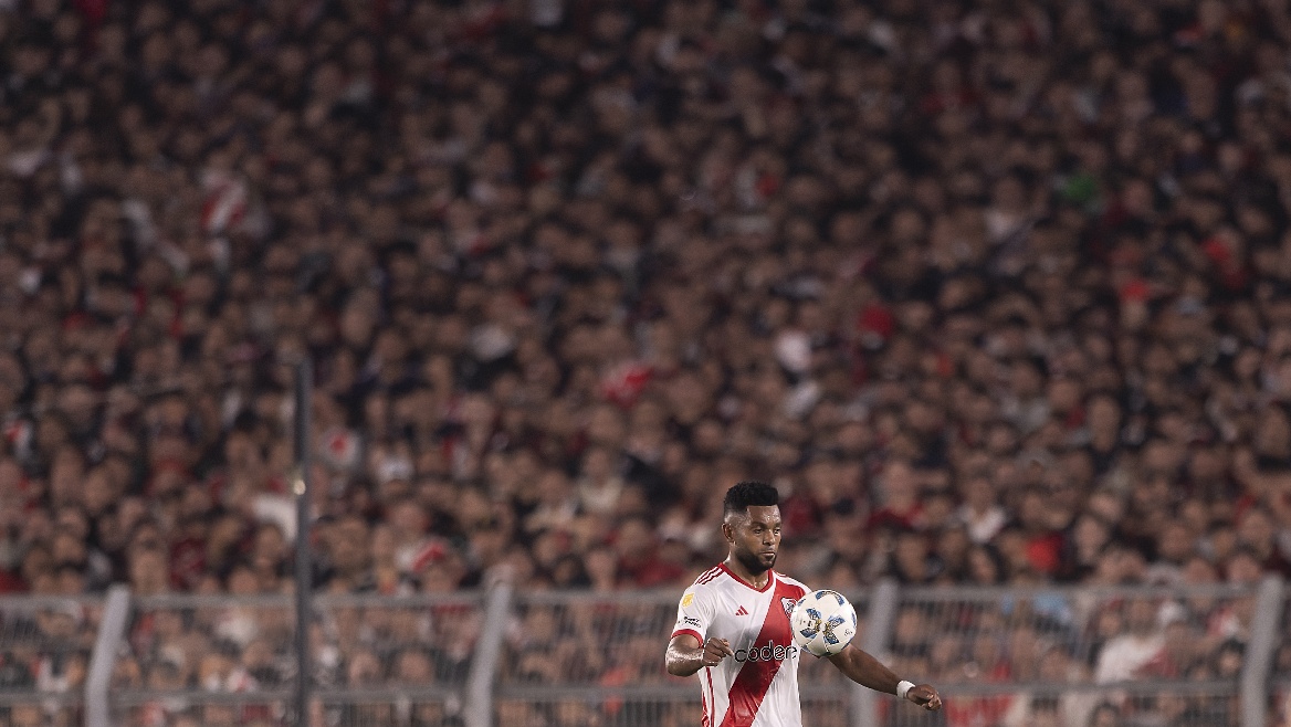 Racing Club e River Plate se enfrentam pela chave 4