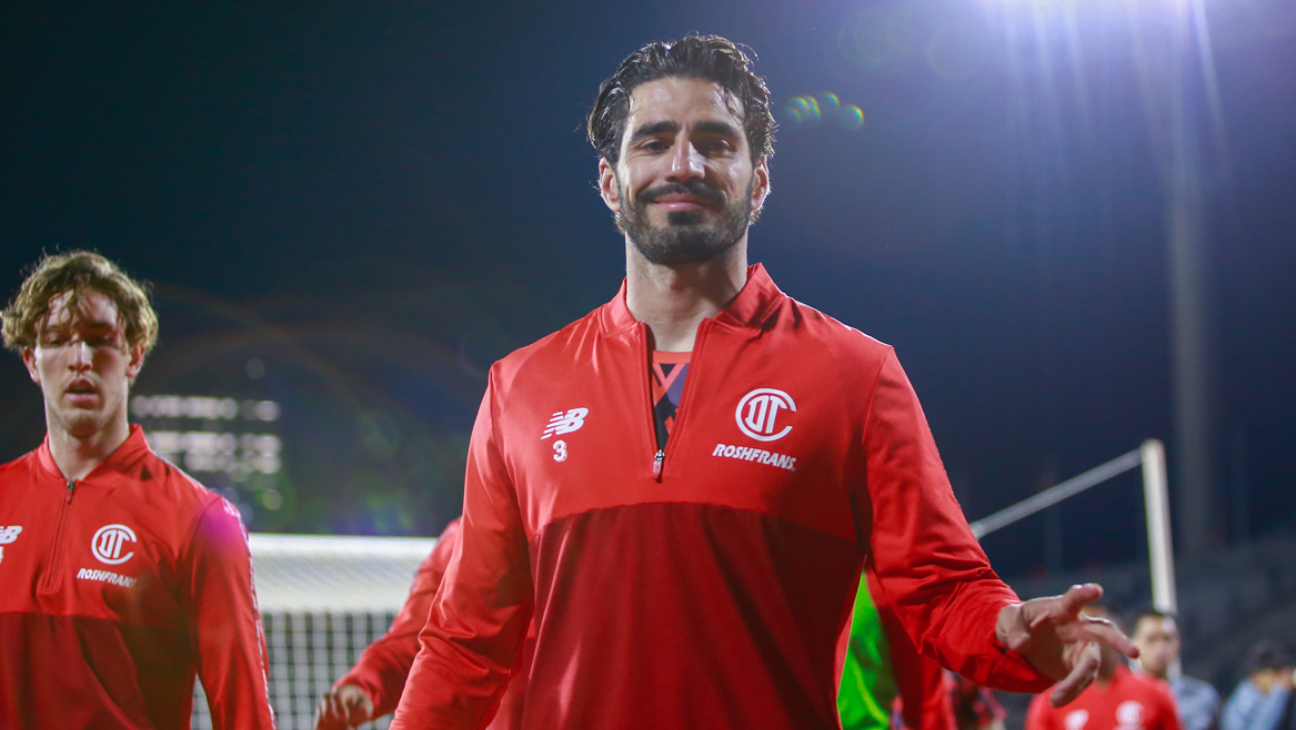 Domínio total do Toluca FC com triplete de Paulinho e goleada sobre CF Monterrey