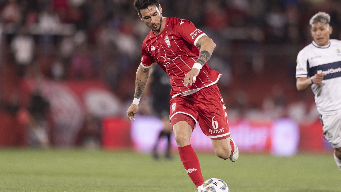 <Huracán and Barracas Central Battle to a Stalemate in Goalless Draw>