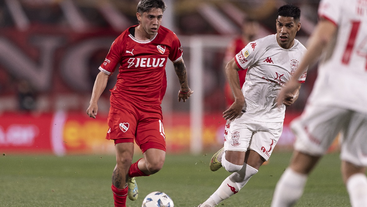 Barracas Central Salvages Draw Against Huracán at Home