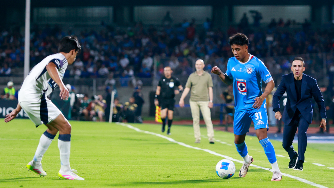 Cruz Azul Aims to Maintain Their Top Spot Against Pumas UNAM