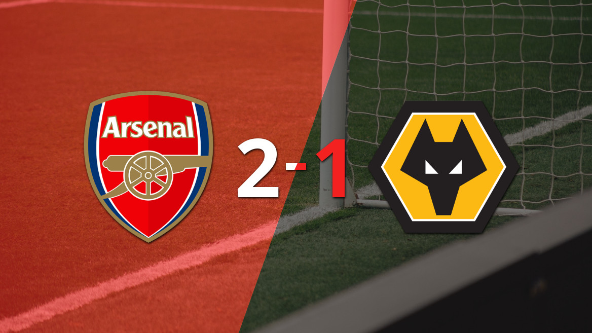 Arsenal vence a Wolverhampton con un gol en el tiempo agregado