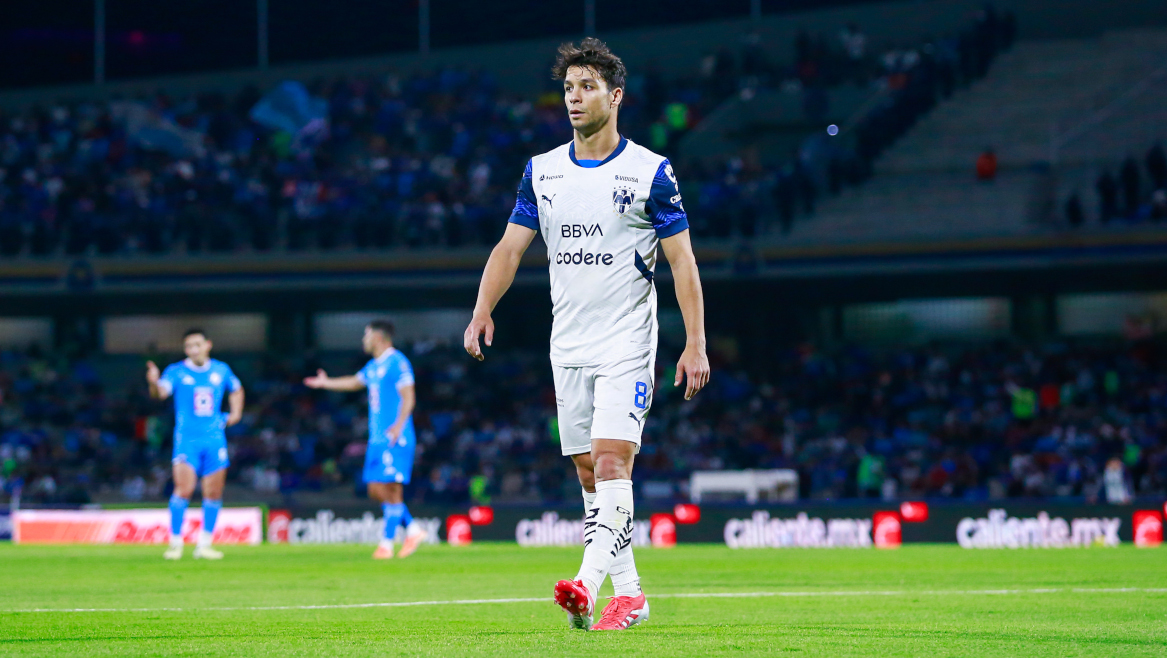 Chivas se enfrenta a CF Monterrey en busca de seguir en la cima