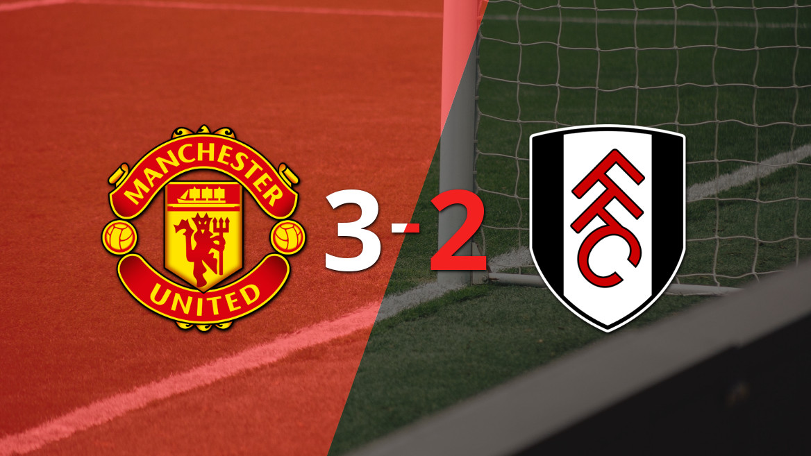 Manchester United se impone a Fulham con un gol en el tiempo de descuento