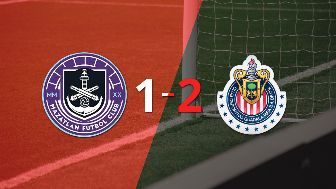 Mazatlán deixa escapar a vitória diante do Chivas com uma derrota por 2 a 1