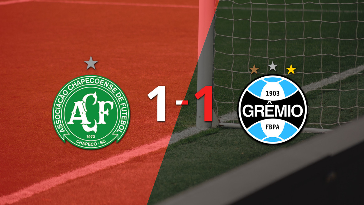 Chapecoense e Grêmio empatam em jogo emocionante na Arena Condá