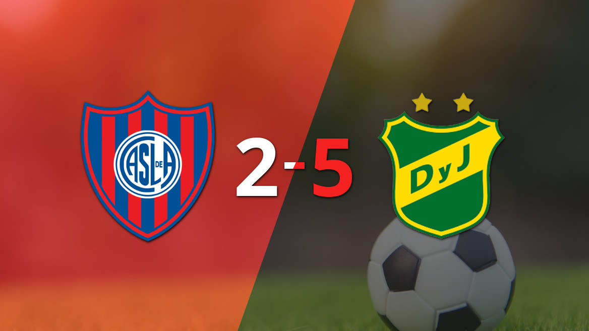 Defensa y Justicia se lleva el triunfo por la vía agónica ante San Lorenzo a pesar del doblete de Auzmendi